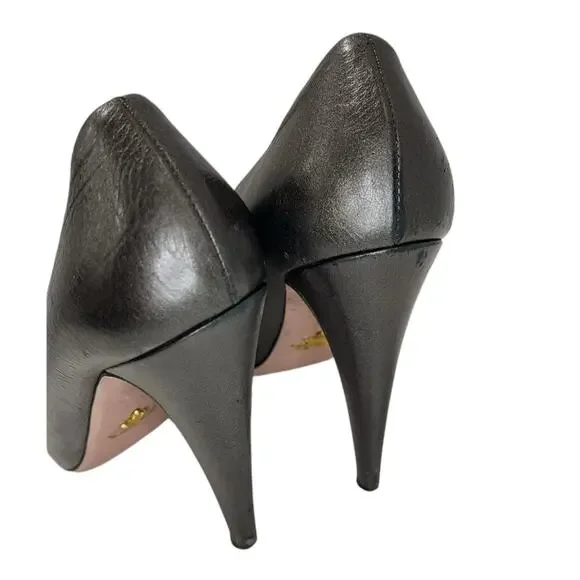 Prada Womens Size 38.5 US 7.5 Leather Heels Gunmetal Peep Hole Toe Made in Italy - Picture 4 of 16